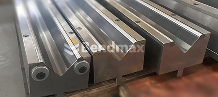 Wila system 80 degree large single V die with V80 opening for heavy duty bending